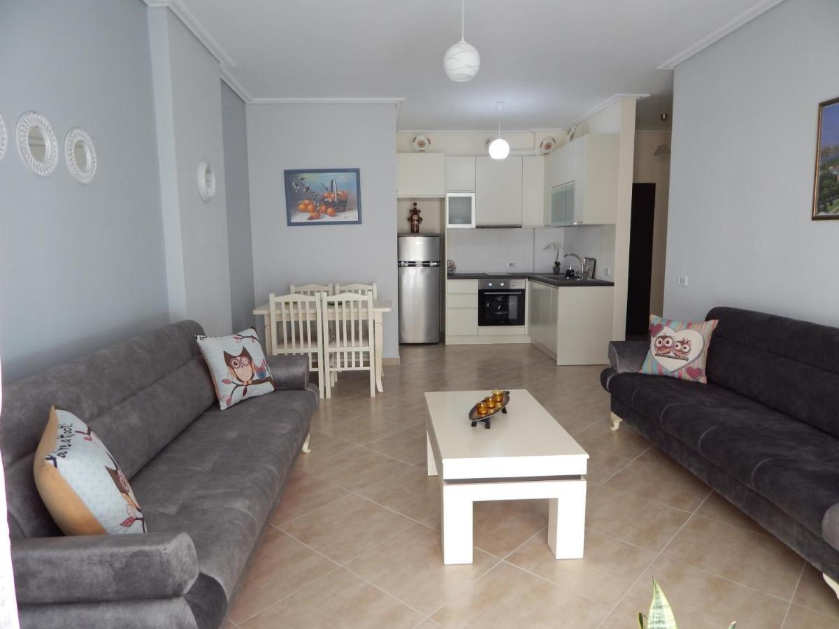Modern Spacious 1 Bedroom Flat Next To The Beach Vlorë Exterior foto